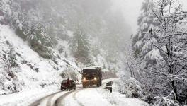 Heavy Snowfall in J&K, Uttarakhand; Jammu-Srinagar Highway Closed