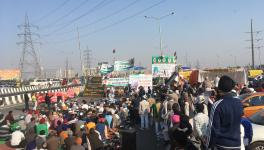 A view of the public meeting at Ghazipur border. Image clicked by Ronak Chhabra