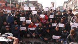 ‘Extensive Curbs Slowly Choking’ Media in Kashmir