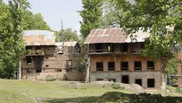 Abandoned Houses of migrant Pandits in Hawal village of Pulwama, South Kashmir. | Photo:  Kamran Yousuf 