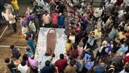 Hundreds of emotional students and teachers gathered to pay homage as his mortal remains were brought to the Union office in the University.