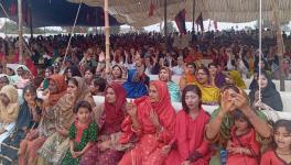 Peasants lead a mass conference in Bhit Shah to protest the construction of new canals for the Cholistan project. Photo: HKP/X