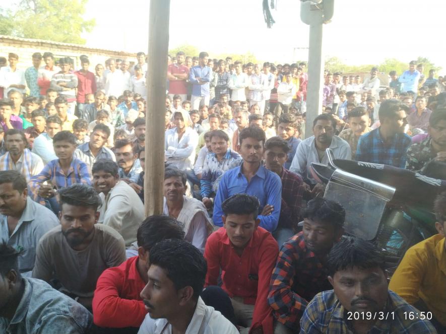 Farmers Protest Against Land Acquisition for Limestone Mining by Ultra Tech Cement in Bhavnagar