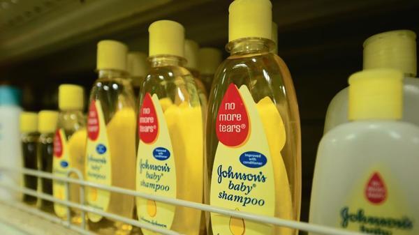 Johnson and Johnson baby shampoo contains carcinogenic chemicals.