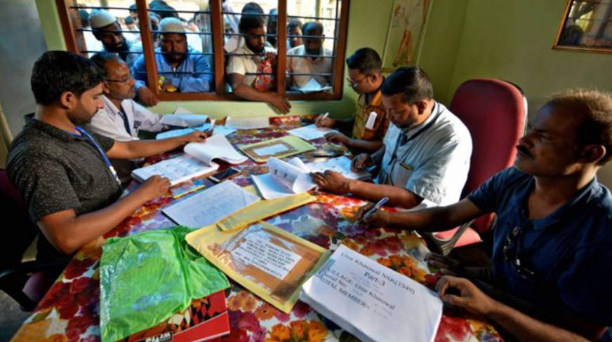 Mamata's assurances are failing to contain the impending fear of NRC among voters in Bengal