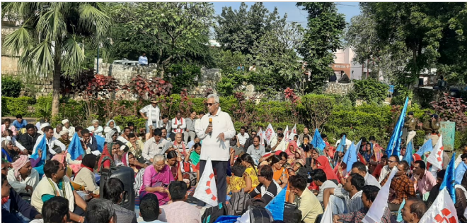 No Food or Rehabilitation, Narmada Flood Victims Protest Against MP Govt’s Apathy