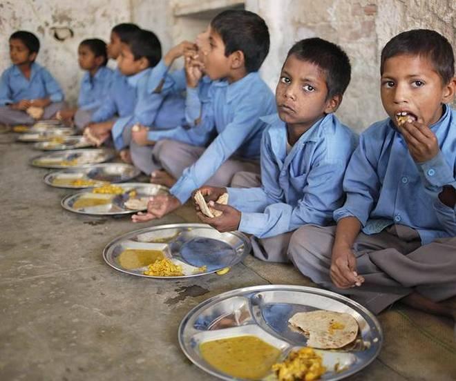 28,000 Students Deprived of Mid-Day Meal in West UP After NGO Blacklisting