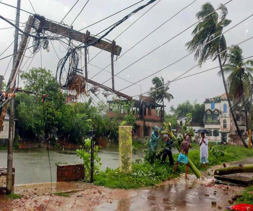 Amphan Toll Rises to 85 in Bengal; Protests in Kolkata Over Electric, Water Supply