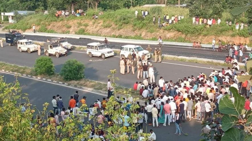 Crackdown by Rajasthan police on REET protest.