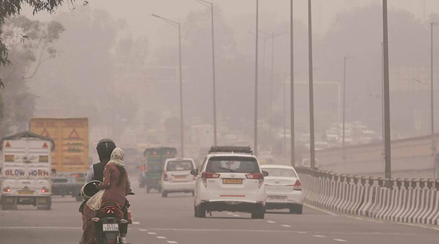 Delhi air quality borders severe