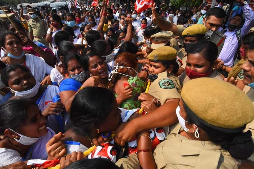 2000 ASHAs Detained in AP during Protest Demanding Implementation of NHM Norms