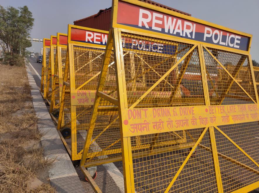 police barricade all over 