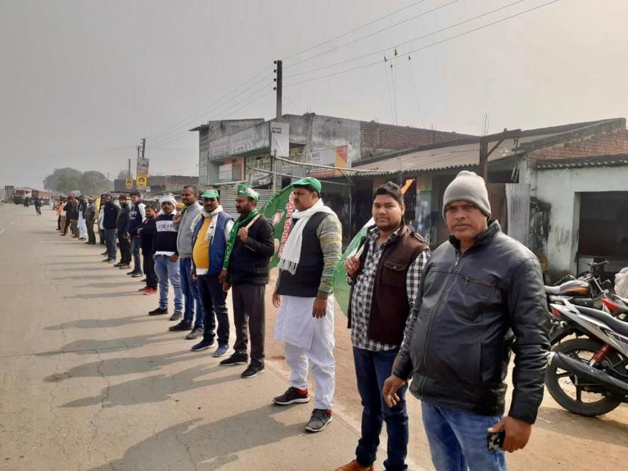 Thousands Across Bihar Join Human Chain Against Farm Laws