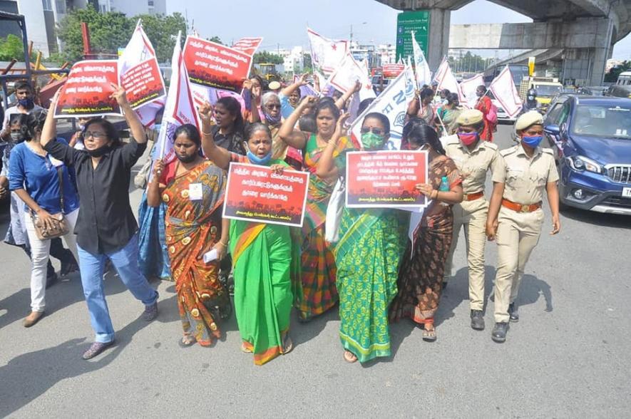 Women Storm Raj Bhawan in Chennai on Mahila Kisan Diwas