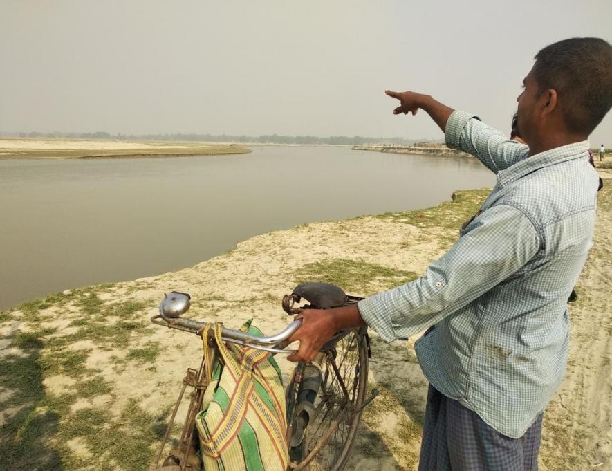 No country roads for miles, Purnea