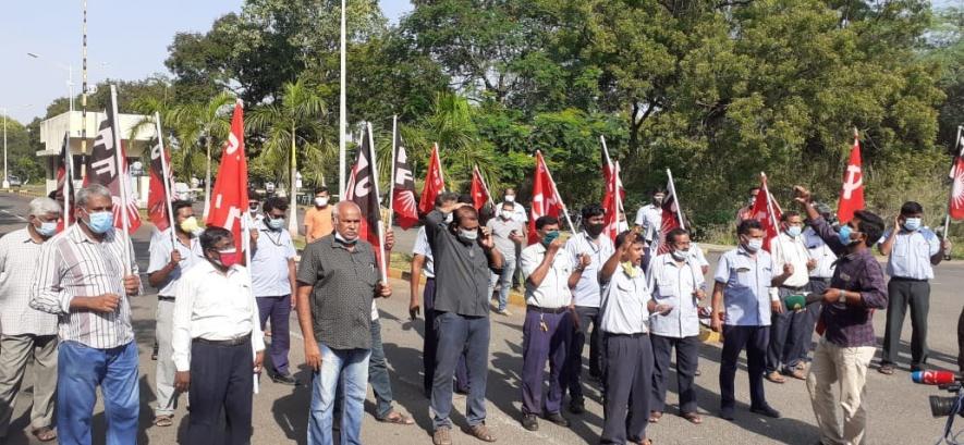 Workers protesting at SAIL plant in Salem