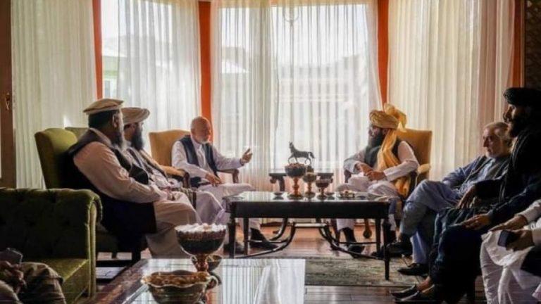 Top Taliban leader from the Haqqani Network called on former Afghan President Hamid Karzai with a delegation to discuss the formation of an inclusive government, Kabul, August 18, 2021 