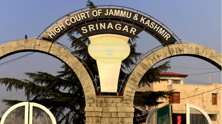 J&K: Court Orders Exhumation of Third Person Killed in Last Year's Hyderpora Encounter