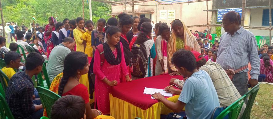 Girls students of Jangalmahal Ranobandh enrolling for the self-defense camp.