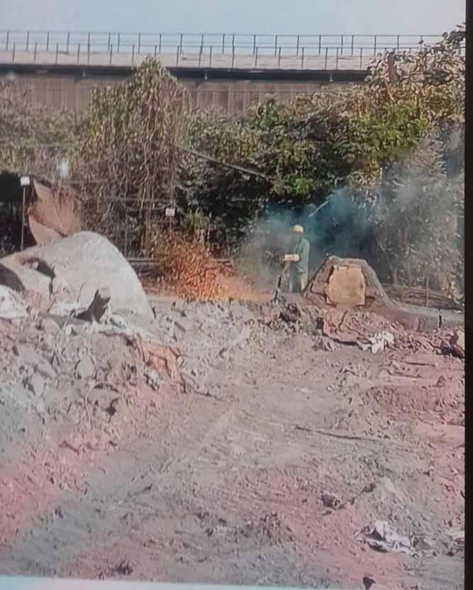 FSNL worker  at Durgapur Steel Plant in West bengal.