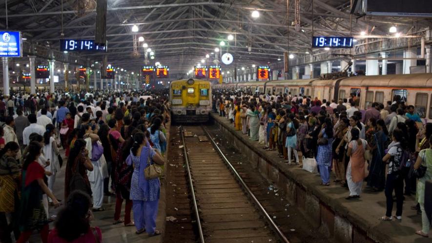 Mixed Memories of a Train Journey Packed With Returning Kumbh Devotees