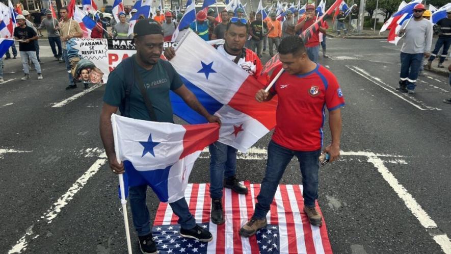 Workers organized with SUNTRACS demonstrate against US interference in Panamanian national affairs. Photo: SUNTRACS