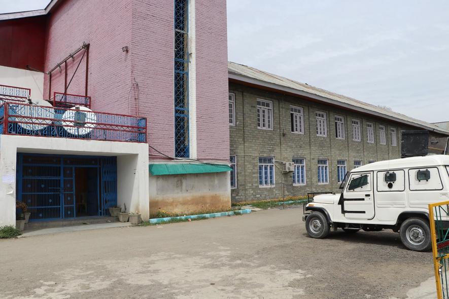 Deserted view of polling booth at Sopore, Baramulla.