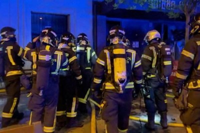 Epic Showdown: Firefighters vs. Police with Flamethrowers in Spain's Battle for Rights!