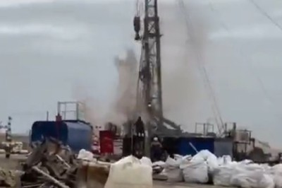 Unbelievable Moment: Electricity Pole Catches Fire – You Have to See This!